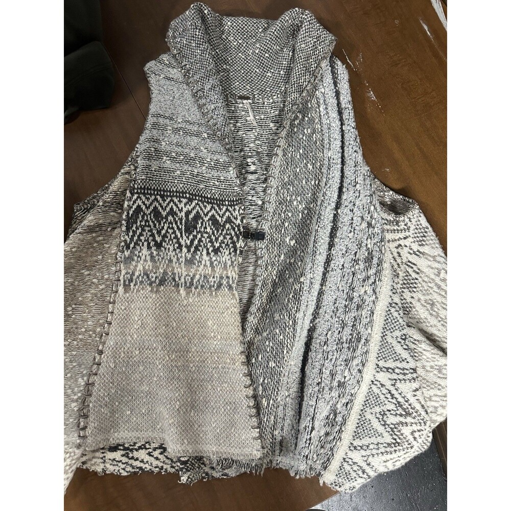 Free People In Your Arms Wool Blend Sweater Vest Womens XS Aztec Knit Oversized